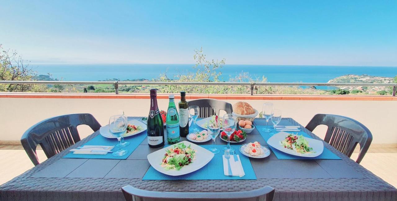 Naturamare Apartments - Piscina Idromassaggio Con Vista Mare Aperta Fino Alle Ore 22-00 Capo Vaticano Exterior photo